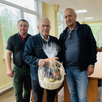 Ветераны и дети войны: АО "ЛОЭСК" отмечают 80 лет Победы в Великой Отечественной войне